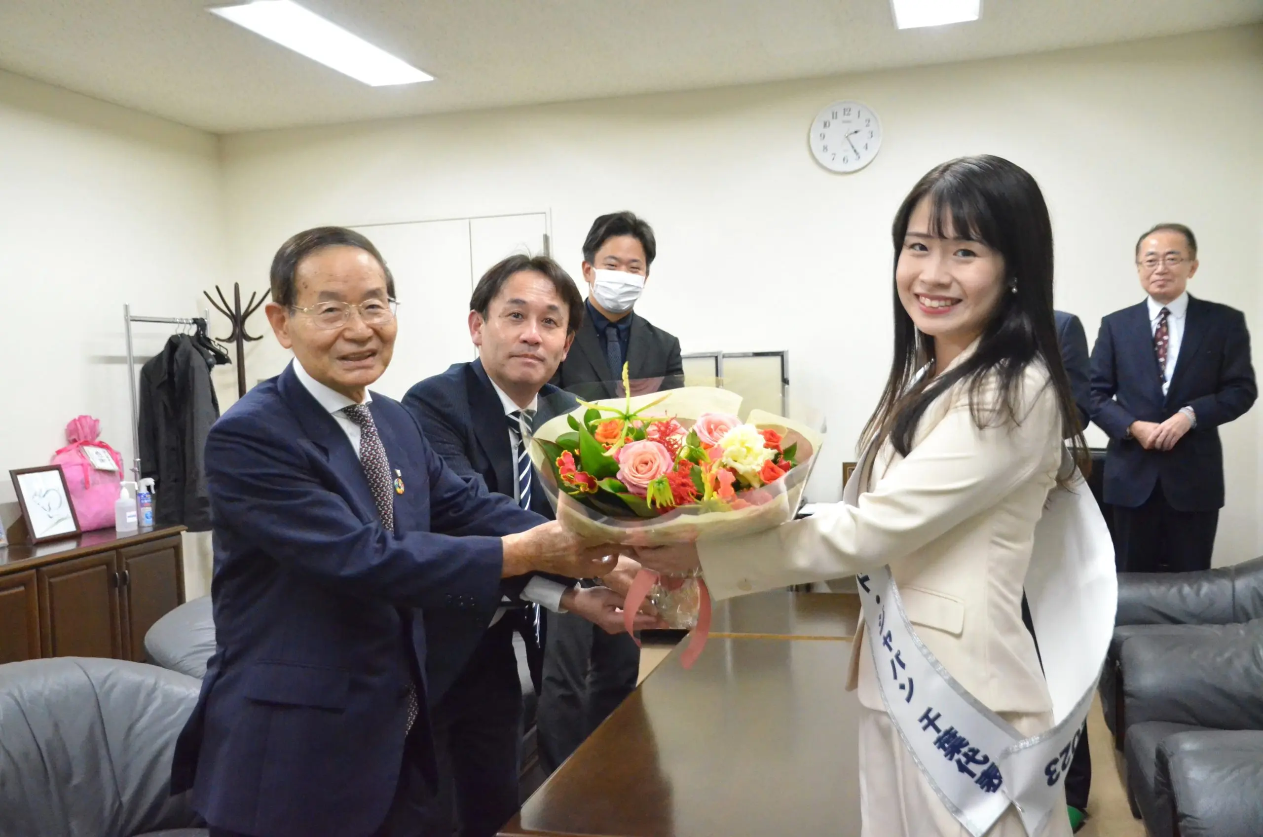 準ミス・ワールド・ジャパン2023千葉代表の酒井綾香さんが表敬訪問_02