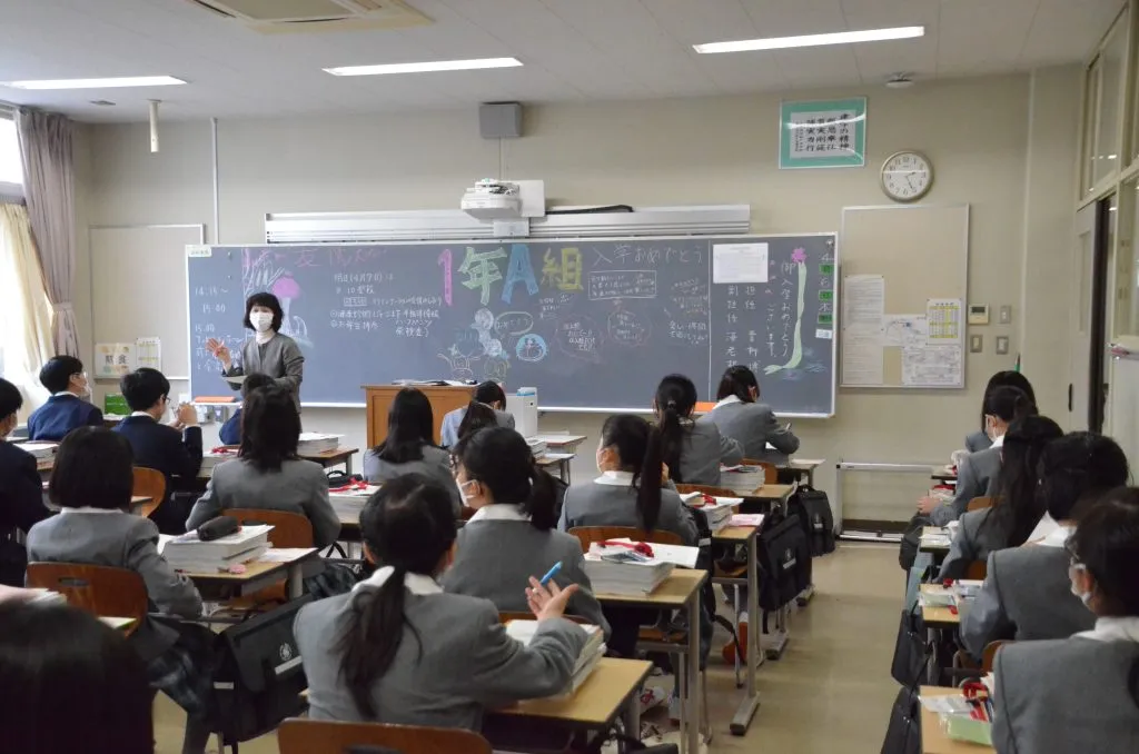 中学校　第２４回入学式7